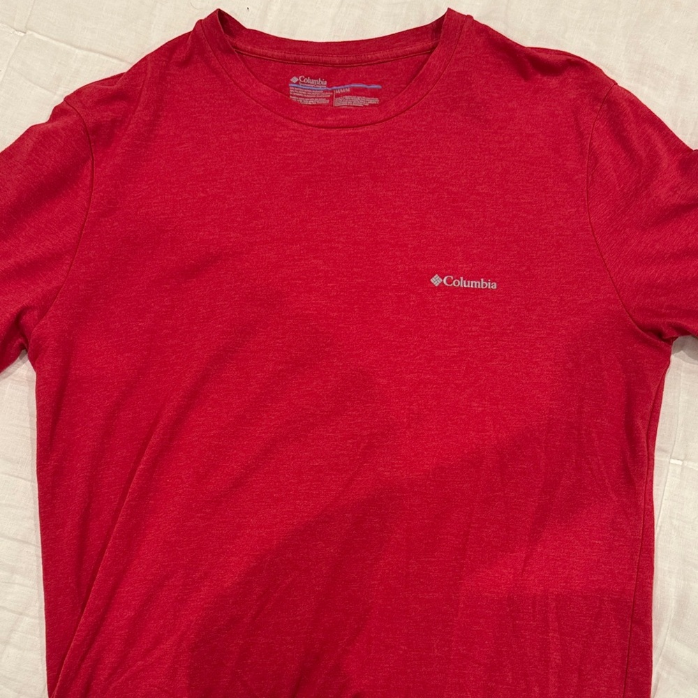Columbia Men's Vibrant Red Short Sleeve Tee